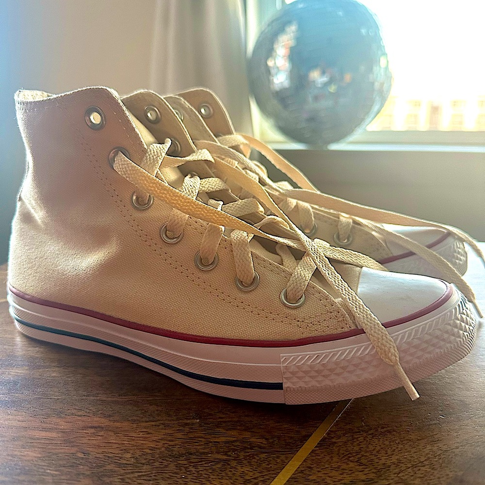Chuck Taylor All Star Classic Natural Ivory Size 7